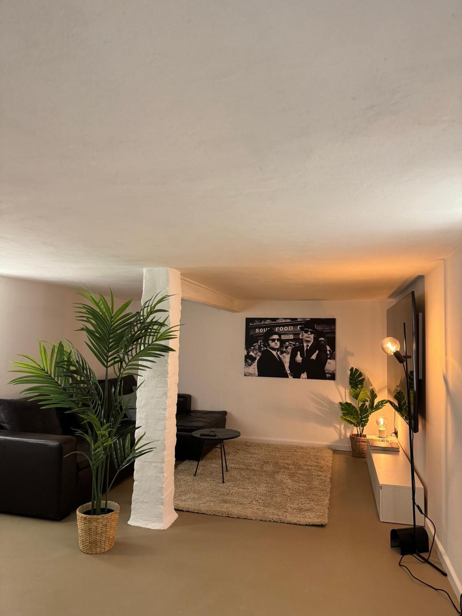 Stilvolle Wohnung In Wilmersdorf برلين المظهر الخارجي الصورة